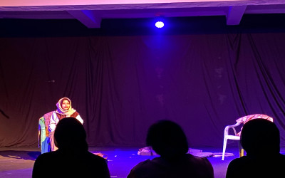 'Kala Kutara Manawa' di Panggung UPGRIS: Suara Teater Lebah Melawan Kerakusan Berjamaah Perusak Hutan